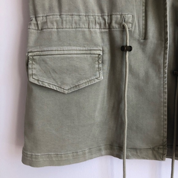 Liverpool Los Angeles Short Sleeve Cargo Jacket Sagebush Green Women Size S NWT - Picture 7 of 13